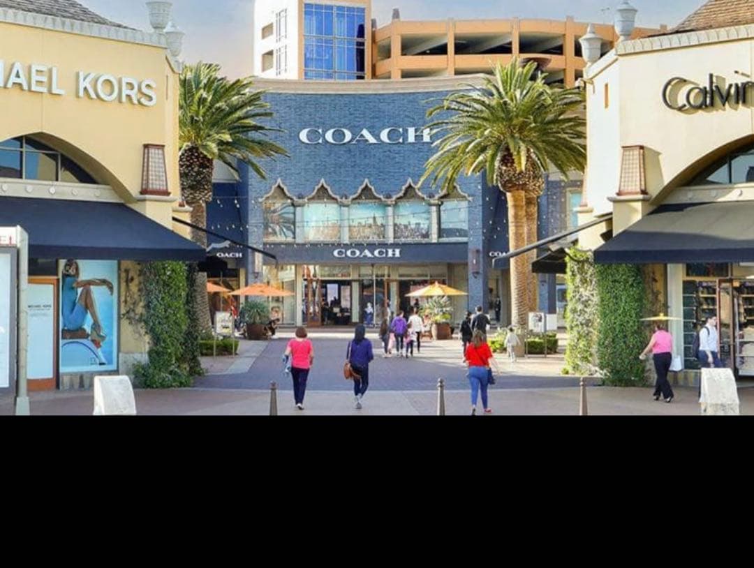 COACHコーチ×ディズニーミッキーマウスパッチワークレザー長財布