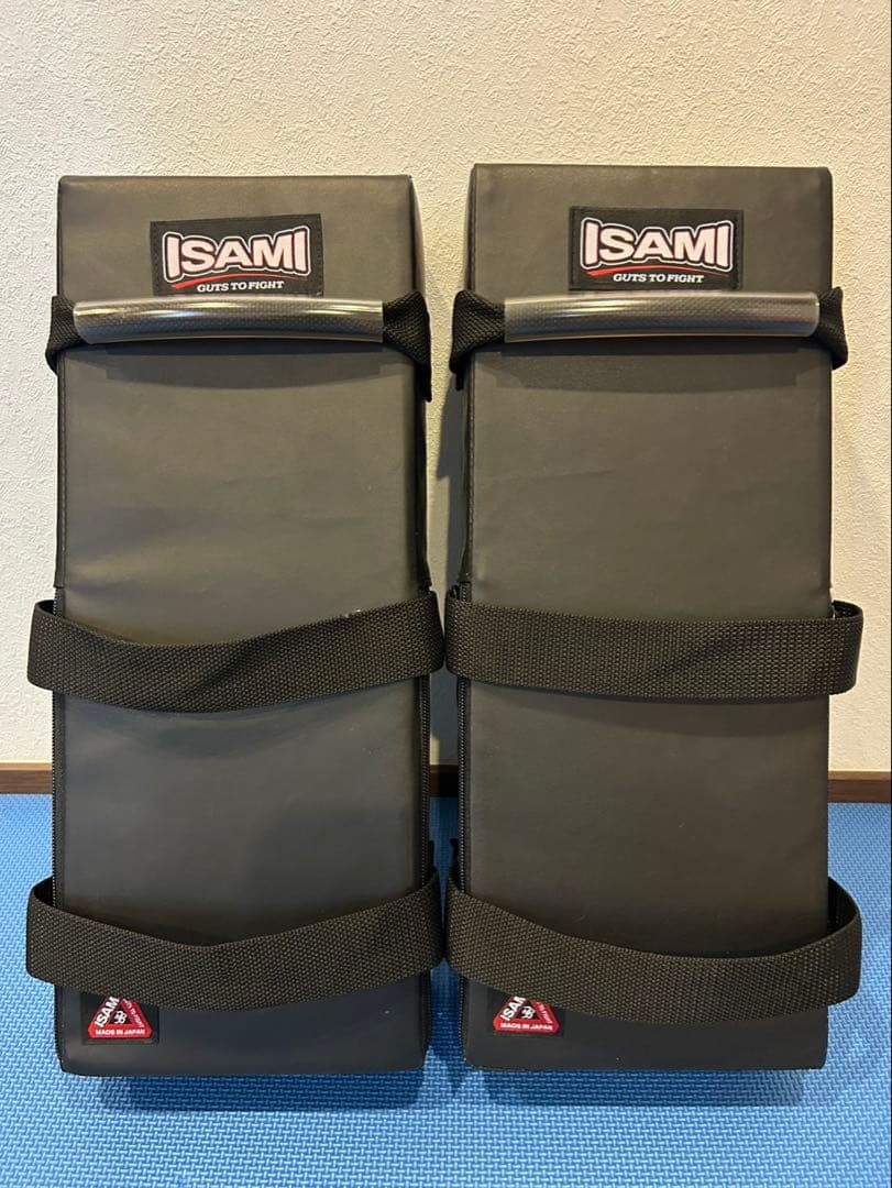 isami イサミ SD-400 カラーキックミット（2個セット）