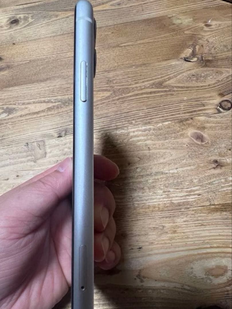 iPhone 11 ホワイト 128GB SIMフリー