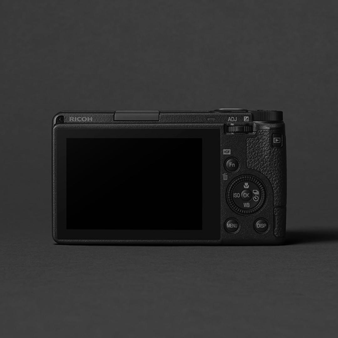 【新品未使用】RICOH GR III HDF 高級コンパクトデジタルカメラ