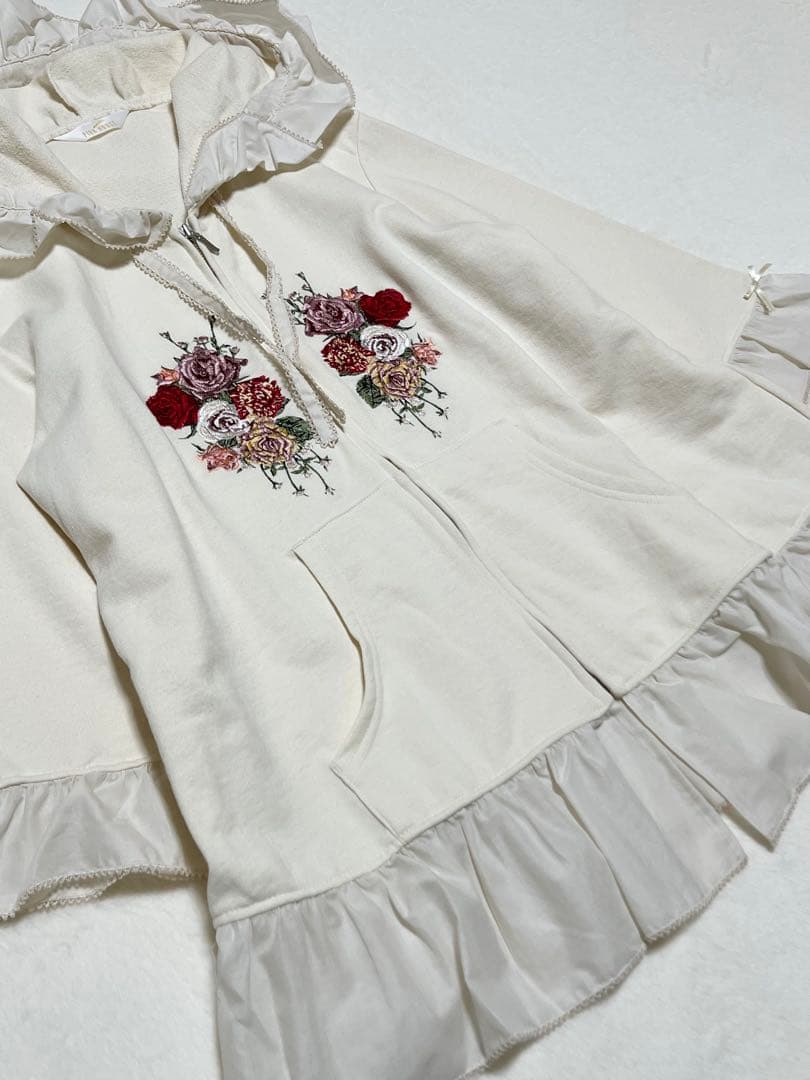 PINK HOUSE 花刺繍フリルパーカー 4 キナリ