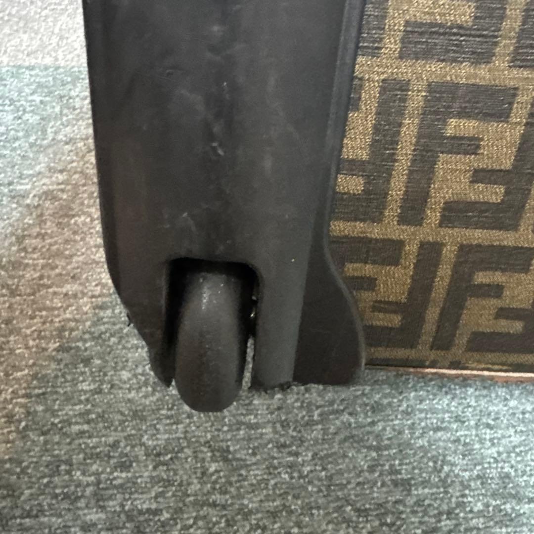 FENDI FFロゴボストンバッグ