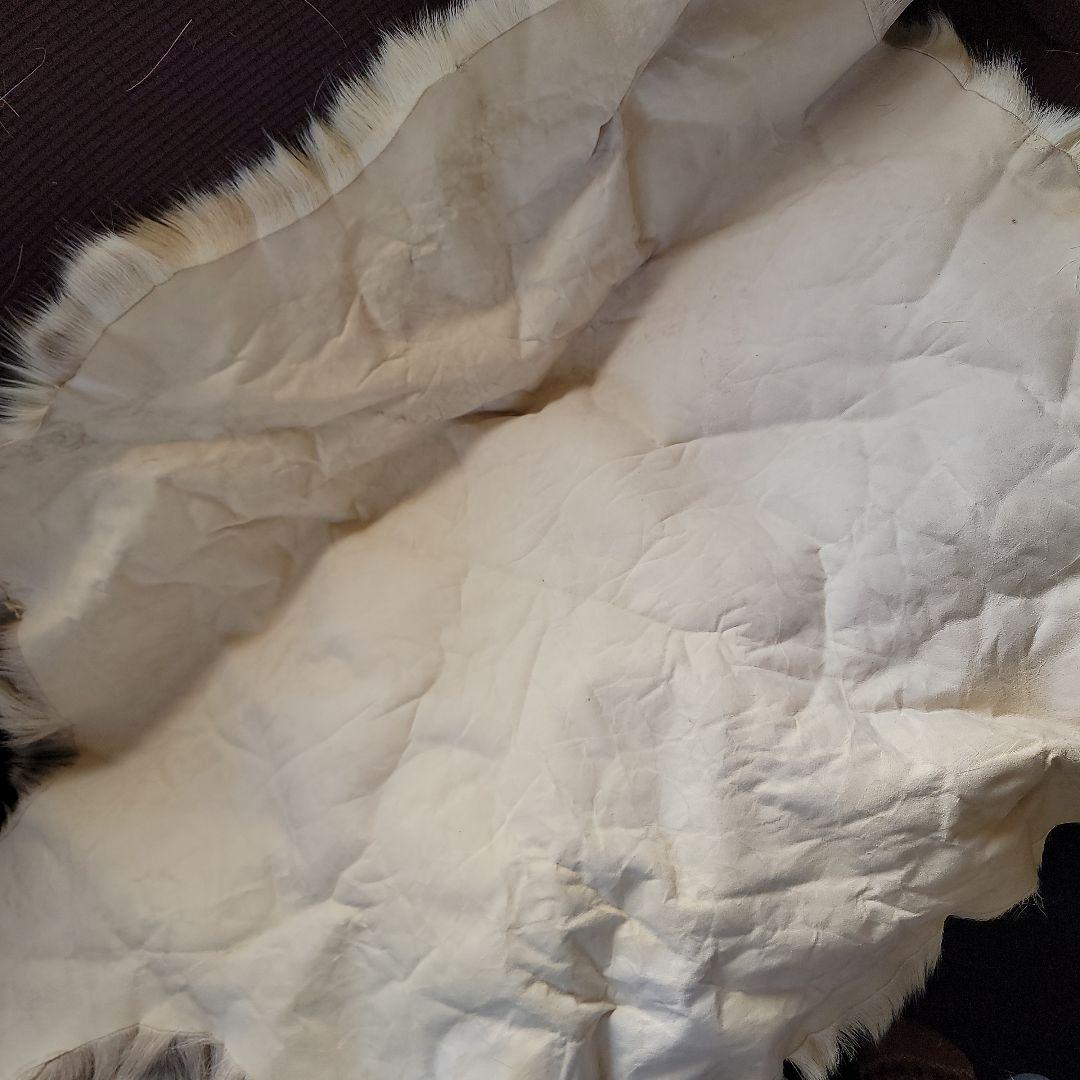 トナカイ毛皮　高級毛皮ラグ