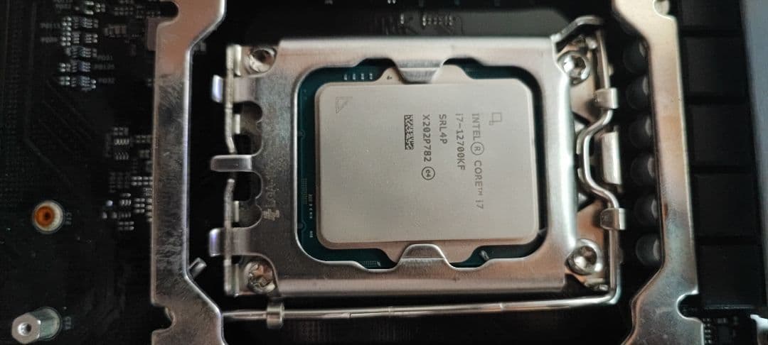 i7 12700KF＋Z690マザボセット売り！おまけあり！