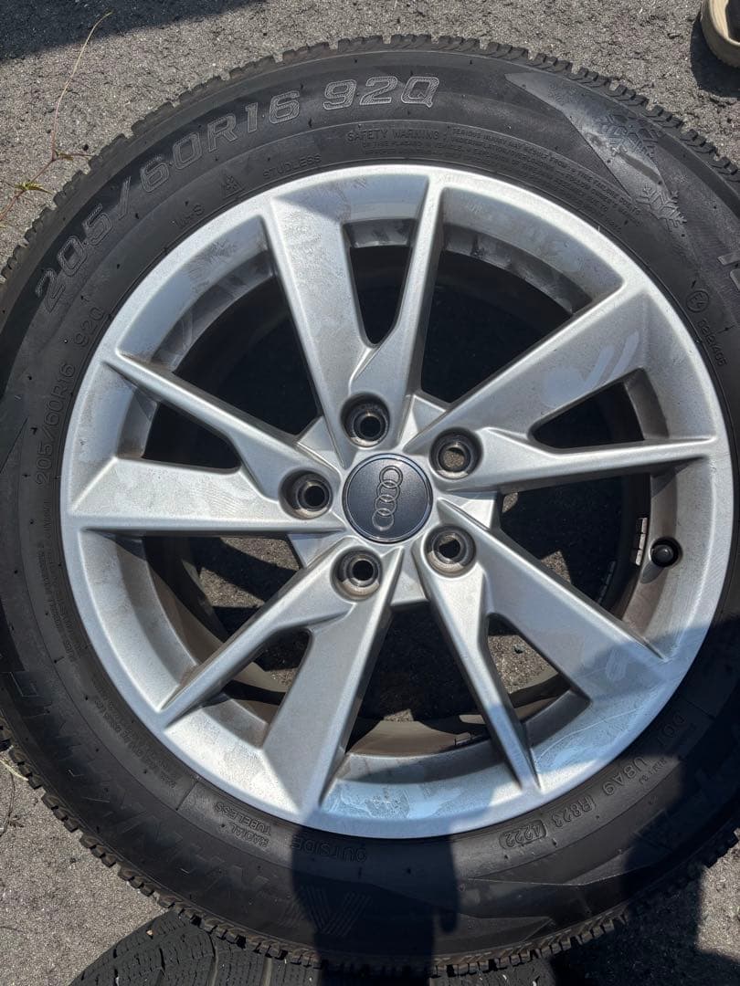 Audi A4ホイールセット 205/60R16 アウディ 純正 タイヤ アルミ