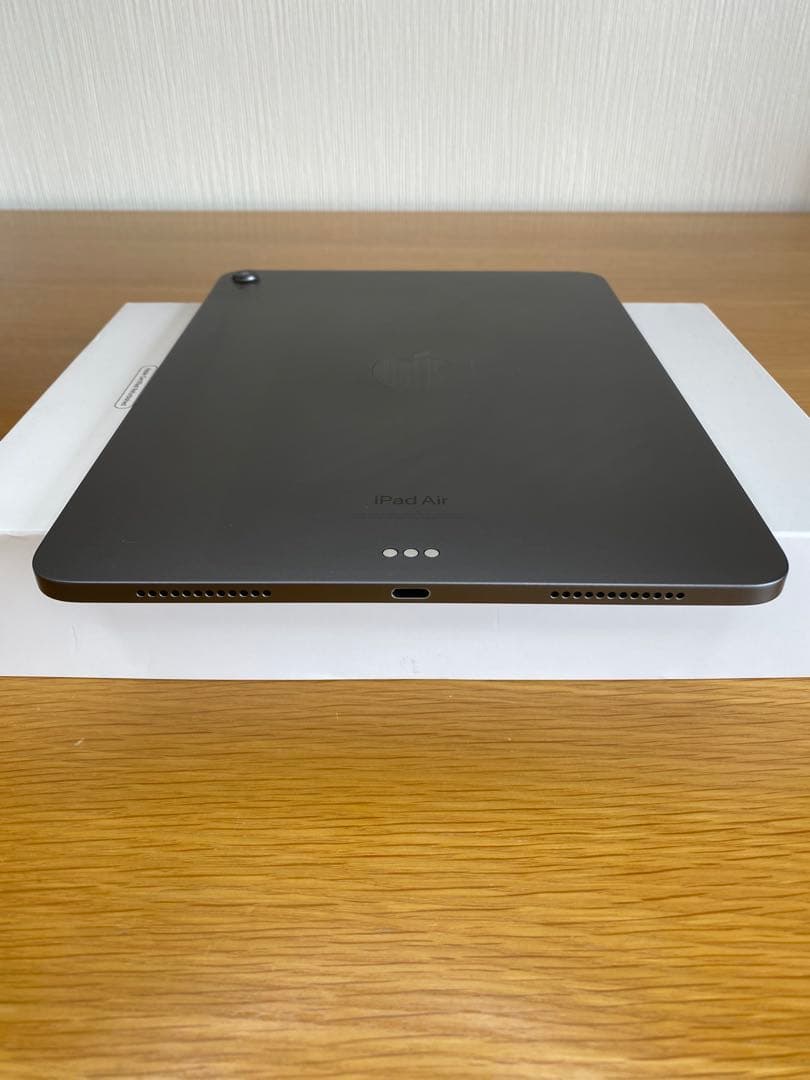 iPad本体　美品 iPad Air 第5世代　Apple M1チップ