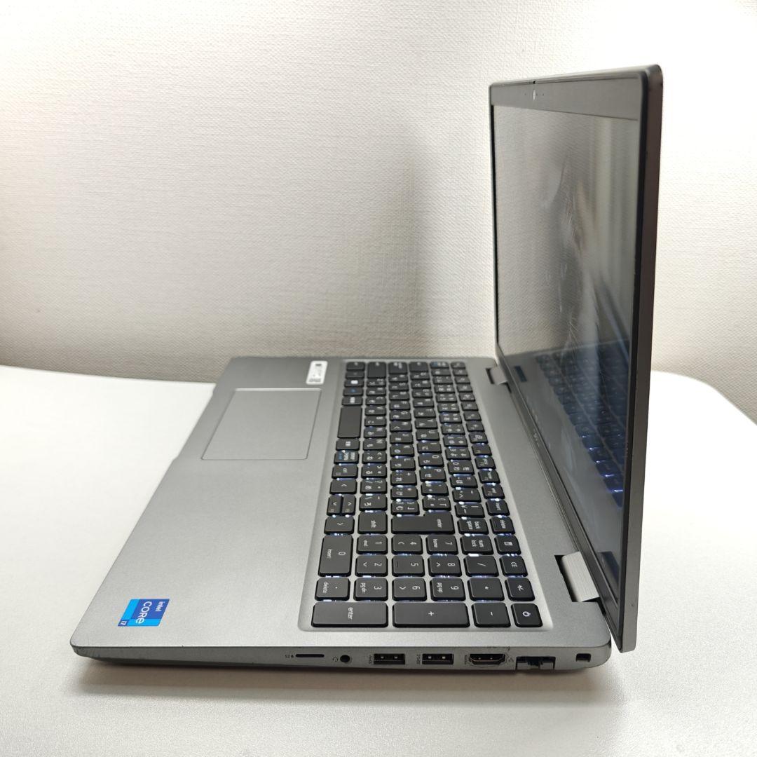 Dell Latitude 5531 ノートPC 12世代i7 16GB RAM