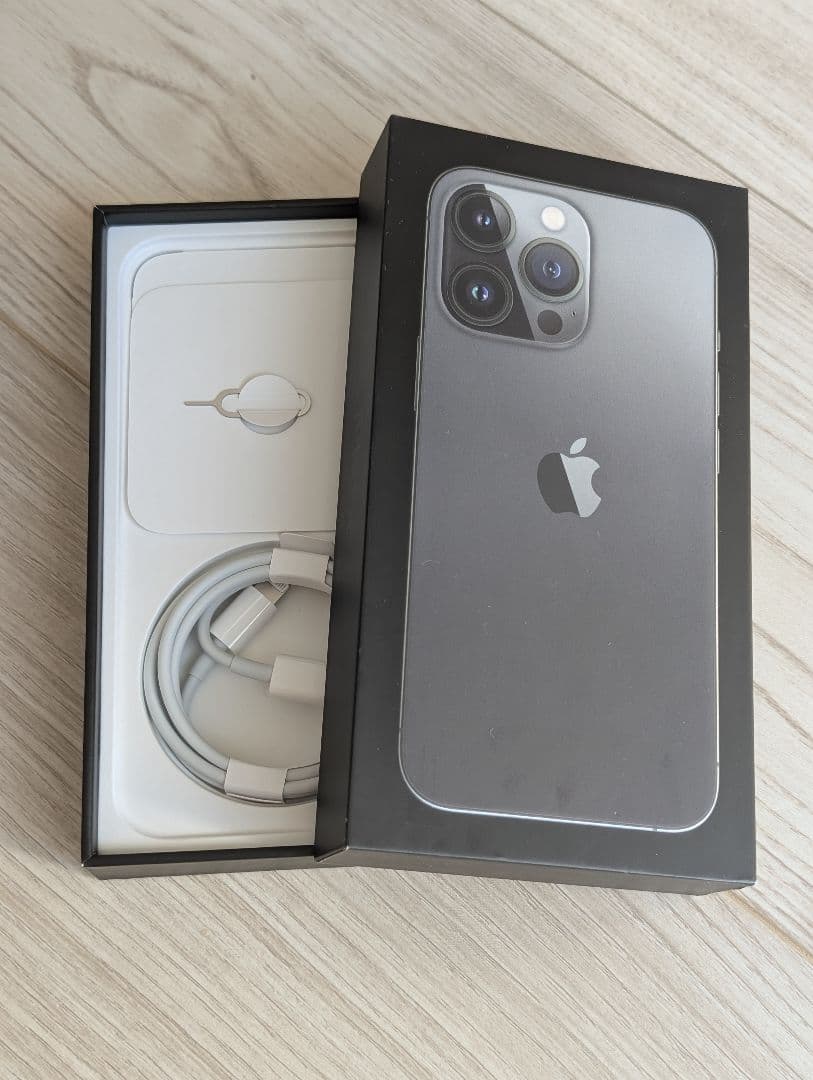 ［購入者決定済］美品 iPhone 13 Pro 128 グラファイト 本体