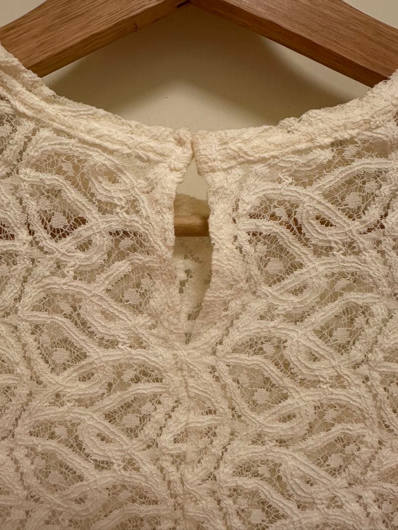 【新品未使用】IENAペイズリー ストレッチレースプルオーバー （ナチュラル）