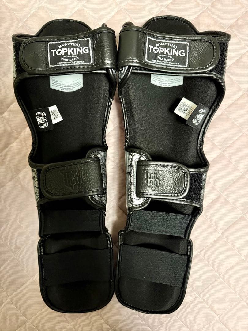 【使用1回】TOPKING レガース　Sサイズ　蛇柄