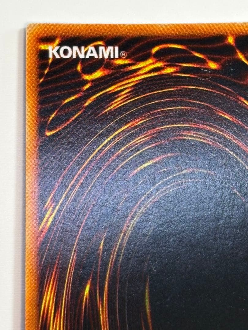 新品みたいです。メタル・デビルゾア 初期 シークレット 遊戯王