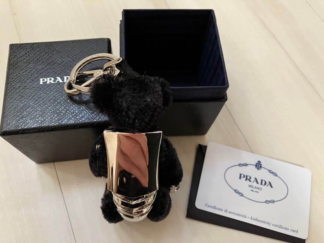PRADA ぬいぐるみチャーム