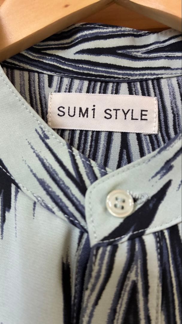 【美品】イアパピヨネ 七分袖アンダープリーツ柄プリントワンピース