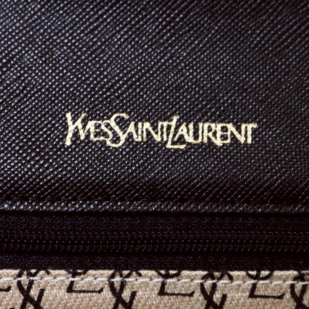 箱付き イヴサンローラン　カサンドラロゴ　クラッチバッグ　サフィアーノ　レザー