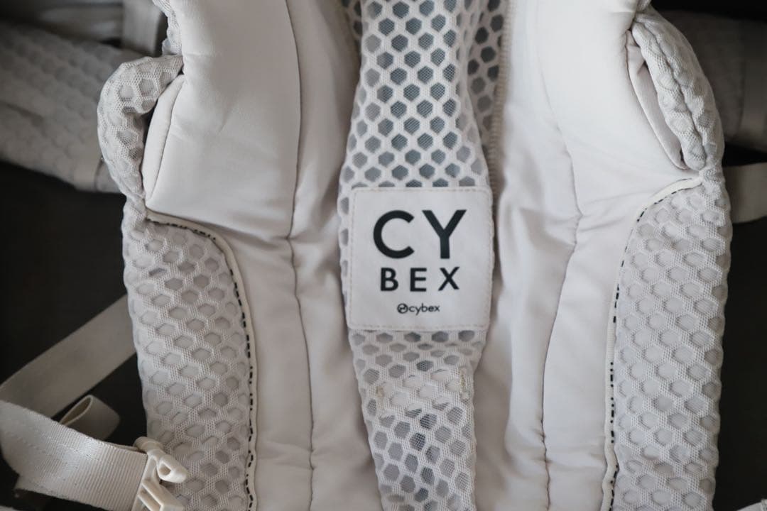 【美品】CYBEX 抱っこ紐Coya Carrier ライトベージュ