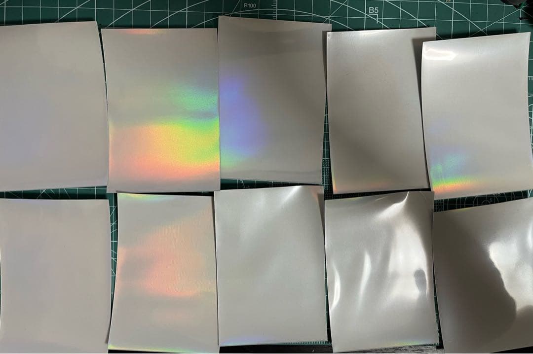 遊戯王　スリーブ　閃光の波動　初期ロゴ　白　ホワイトパール　25枚