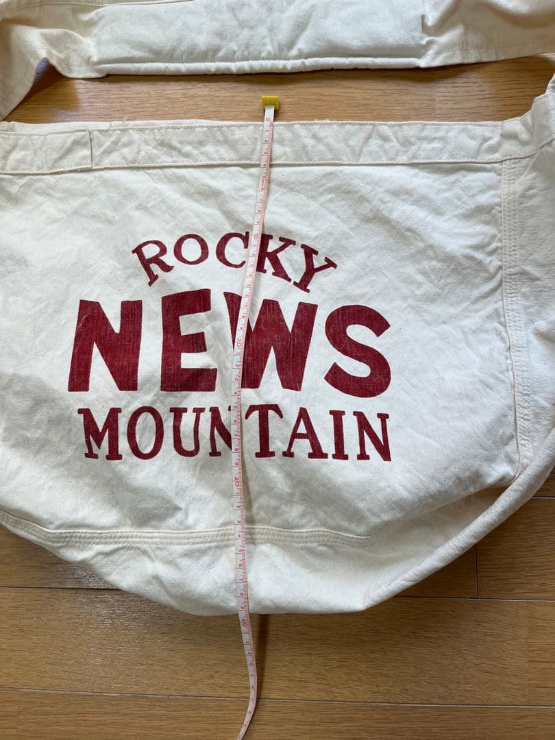 ダブルワークス　ウエアハウス ニュースペーパーバック　ショルダーバッグ