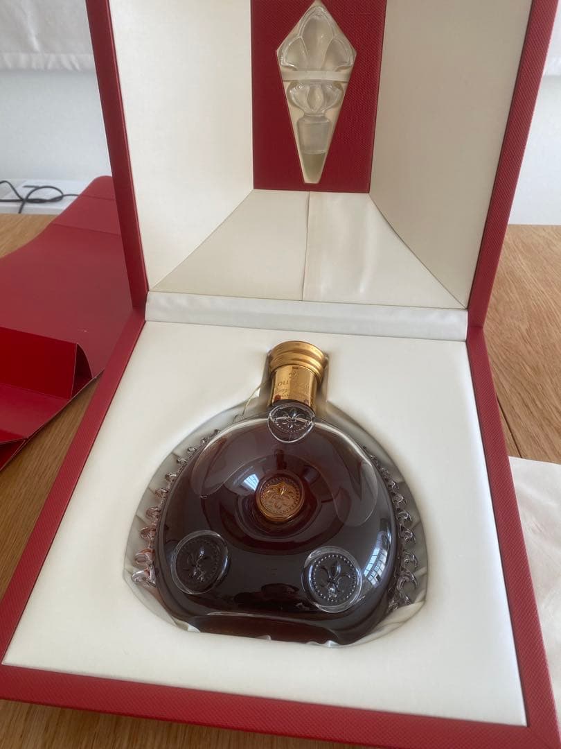 短期値下げ中！LOUIS XIII ブランデー 特別デザイン バカラボトル