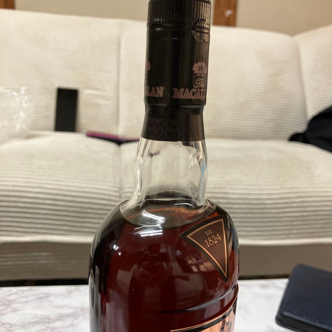 ⭐︎新品未開封⭐︎ザ・マッカラン オスクーロ シングルモルト 700ml