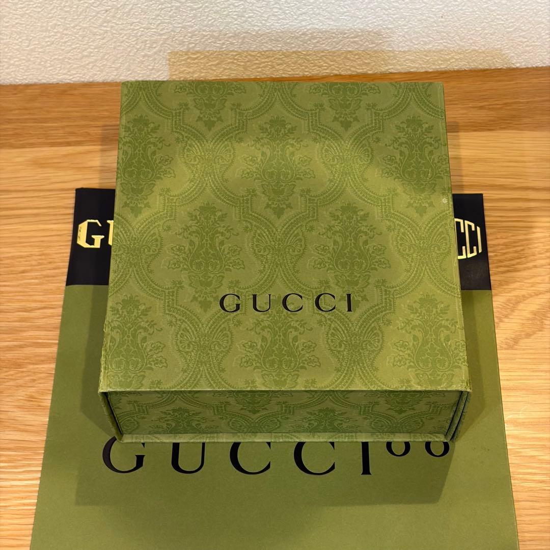 【超美品】GUCCI ヘアバンド　未使用に近い