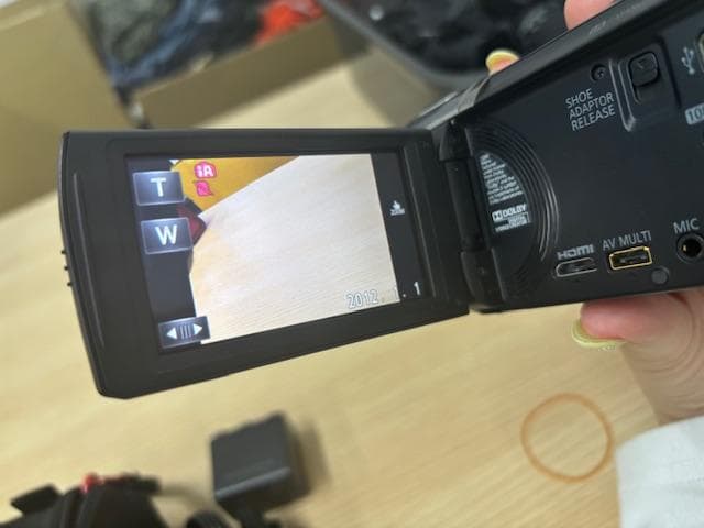 【通電確認済】Panasonic パナソニック HC-V700M　ビデオカメラ