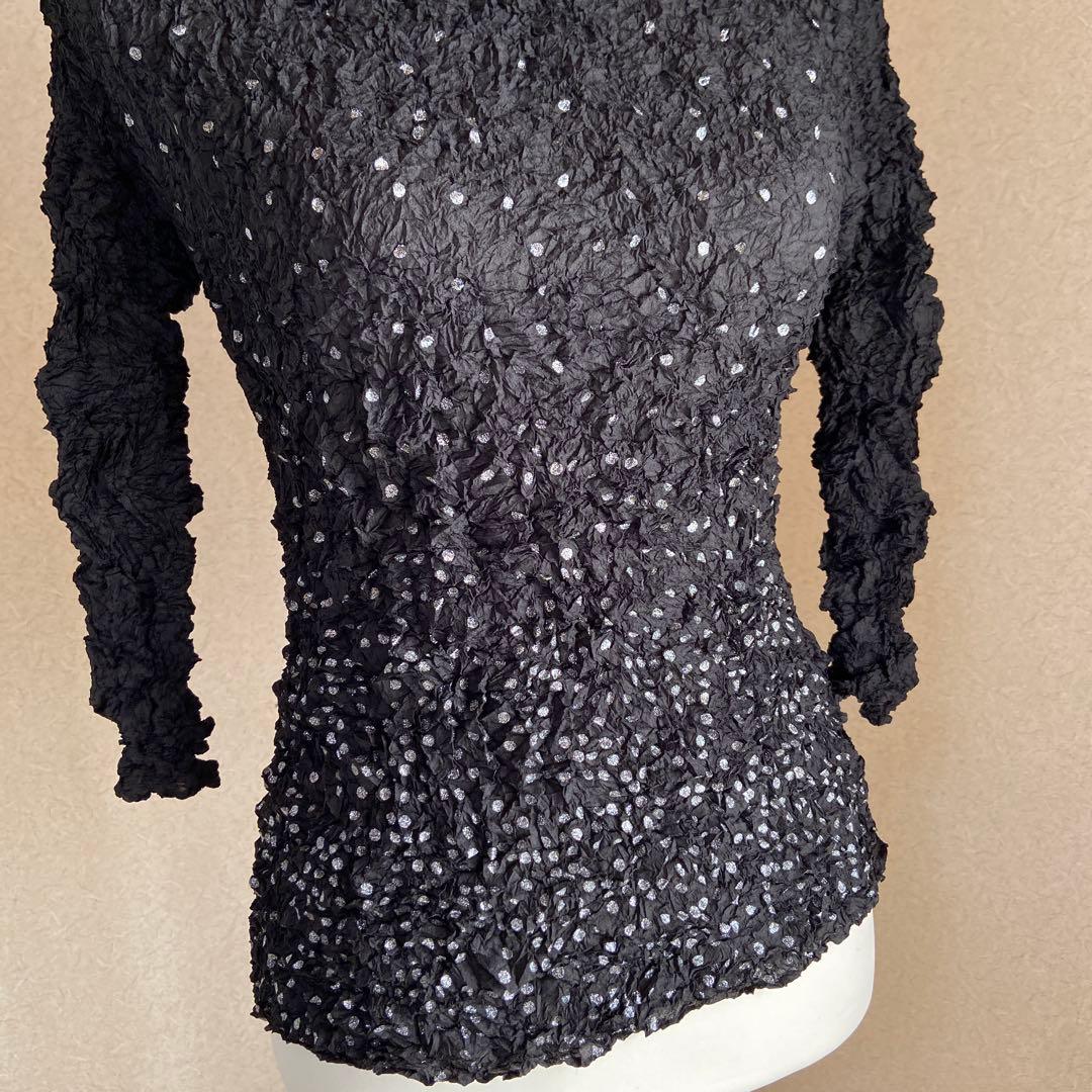 新品未使用　ISSEY MIYAKE 長袖トップス サイズ2 ブラック　ドット