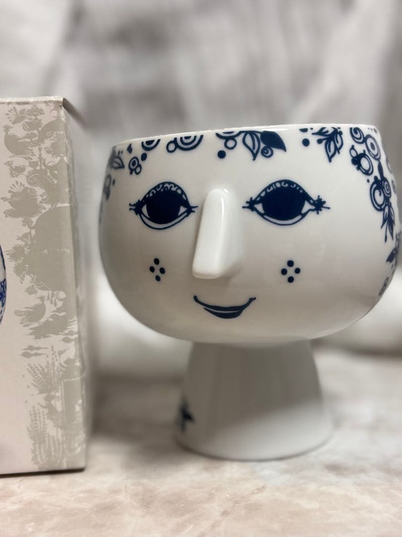 らーさんビヨンヴィンブラッドフラワーポット