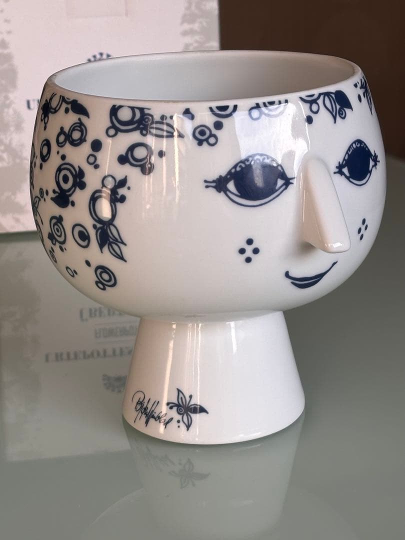 らーさんビヨンヴィンブラッドフラワーポット