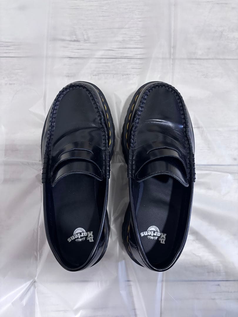 Dr. Martens 厚底ローファー