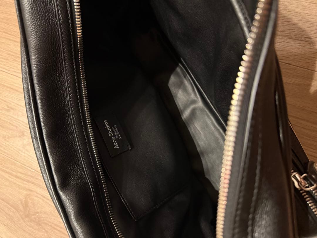 Acne Studios CAMEROショルダーバッグ