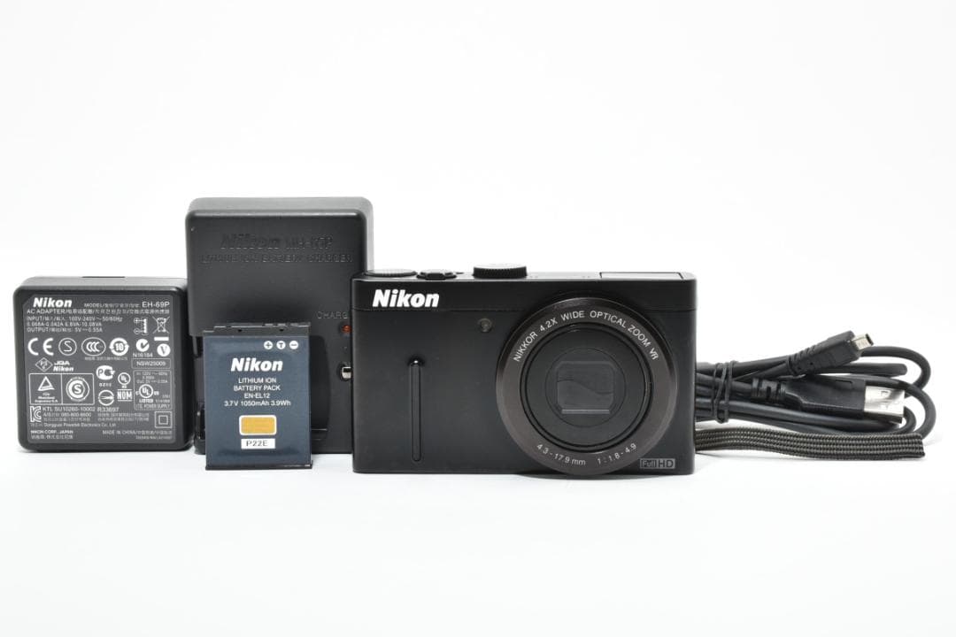 《 ほぼ新品 》 ニコン　Nikon COOLPIX P300 ブラック