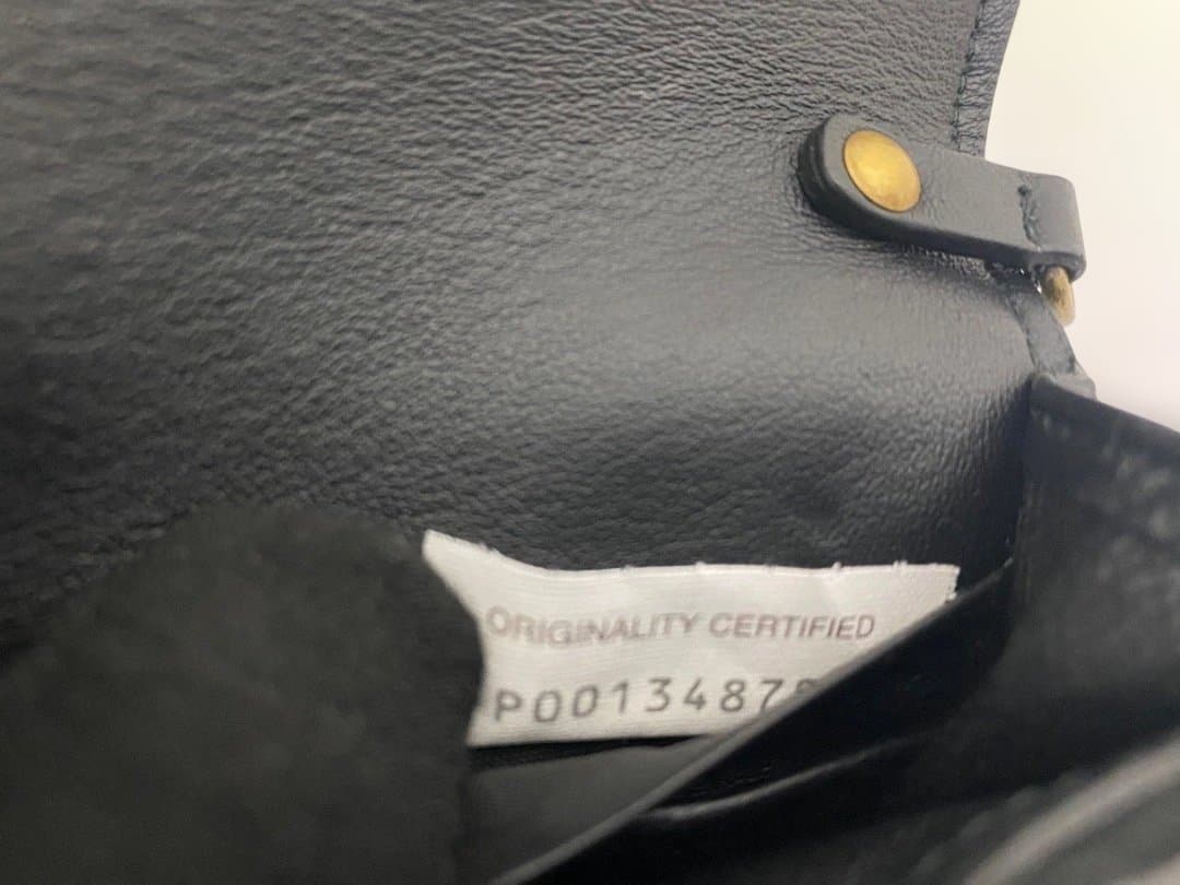 26日まで限定最終値下げ ボッテガ チェーンウォレット