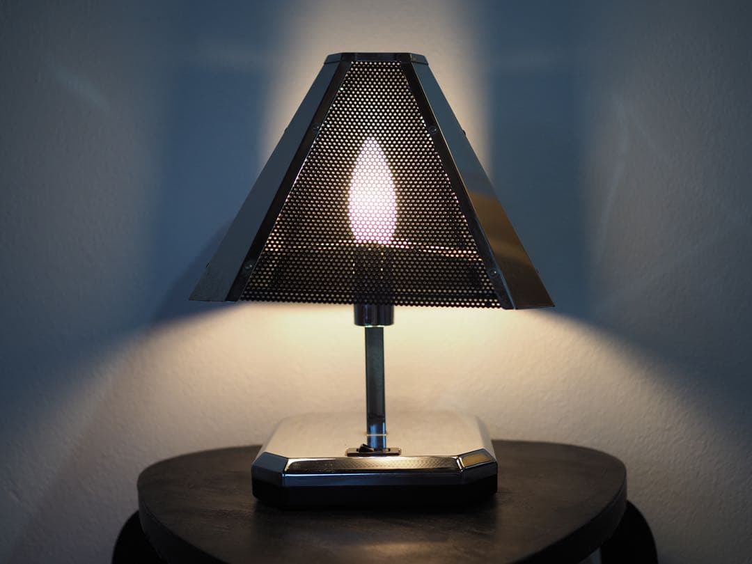 インダストリアル　テーブルランプ