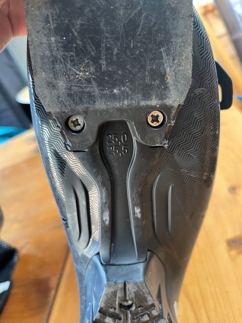 アトミック　Atomic Hawx magna 80 25 25.5