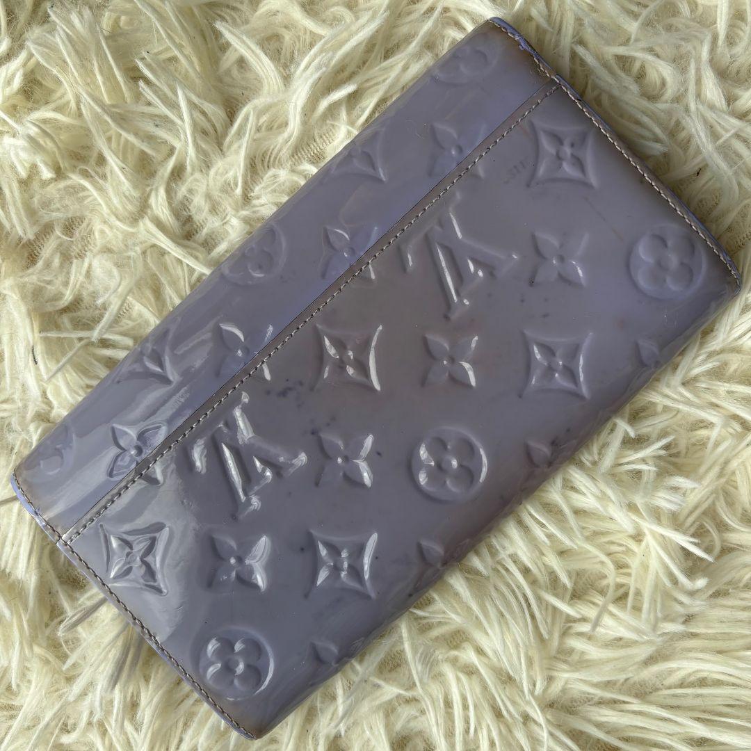 【新型 良品】ルイヴィトン　ヴェルニ　ポルトフォイユ サラ　長財布　パープル系