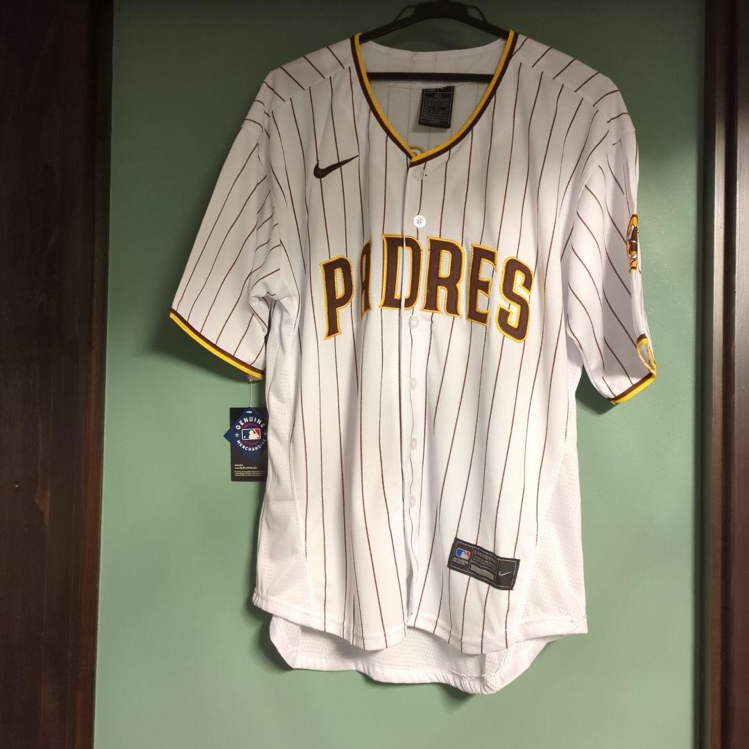 ナイキ製タティスジュニアユニフォーム