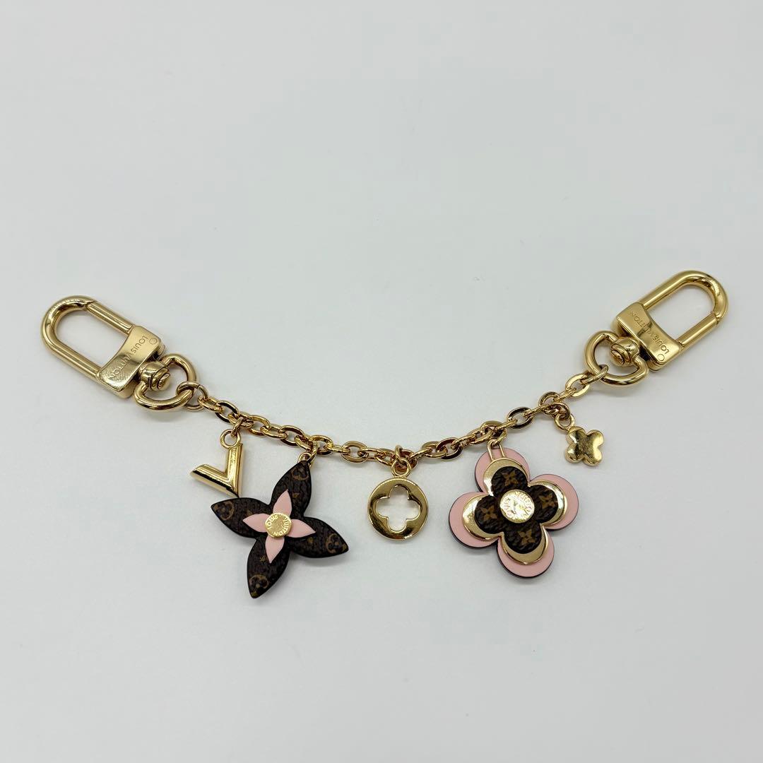 新品 ルイヴィトン チャーム M01414 チェーン・ブルーミングフラワー