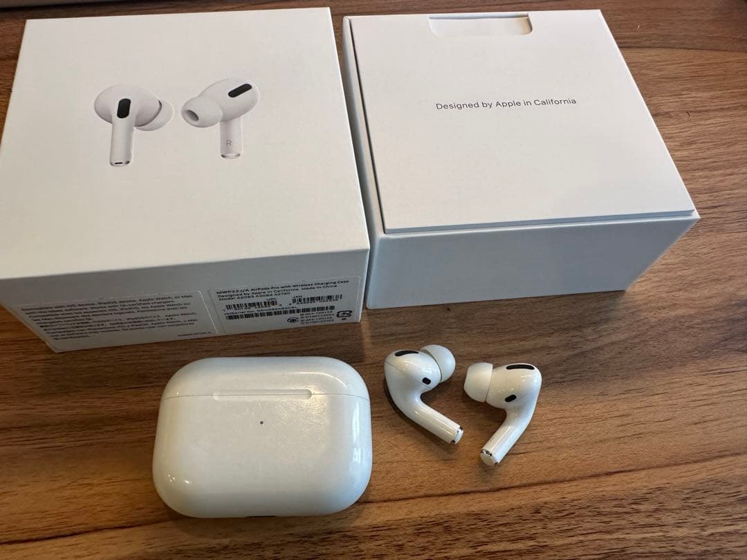 アップル AirPods Pro (第1世代) 無線充電/Lightning