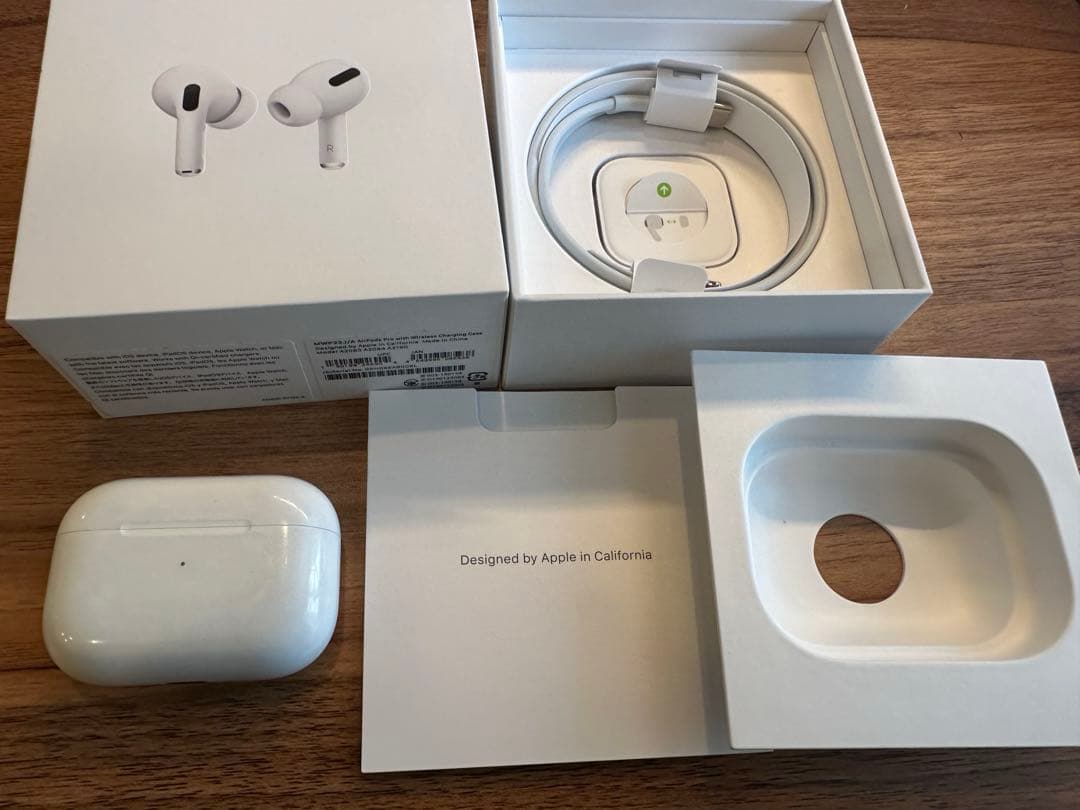 アップル AirPods Pro (第1世代) 無線充電/Lightning