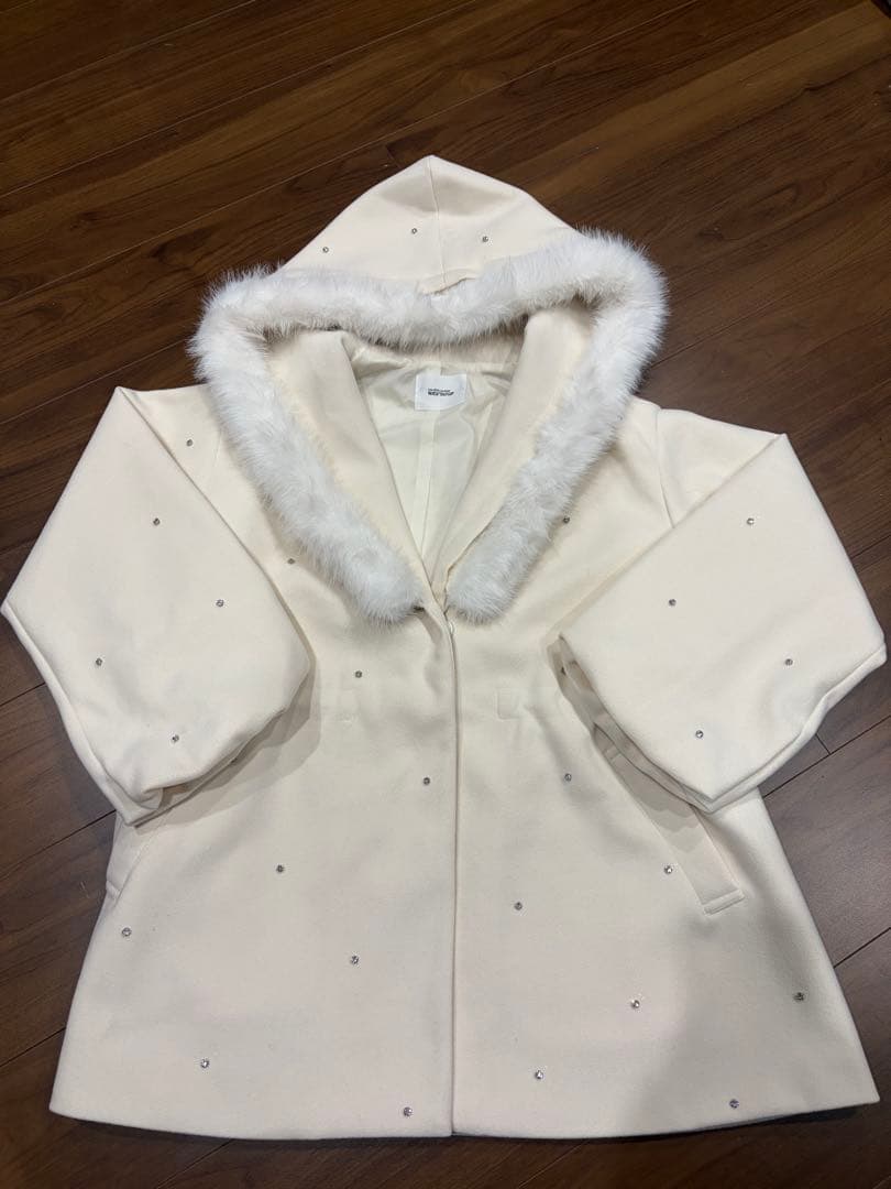 Nice Claupフードフェイクファービジューミドルコート