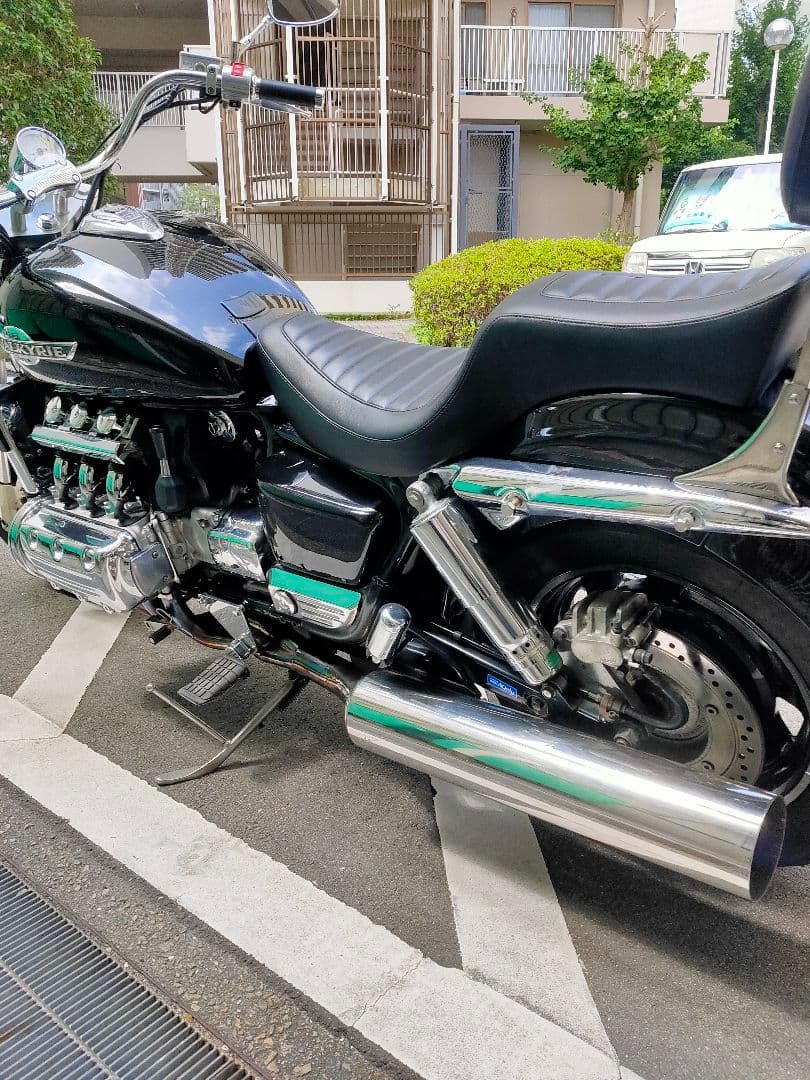 ホンダ ワルキューレ マフラー