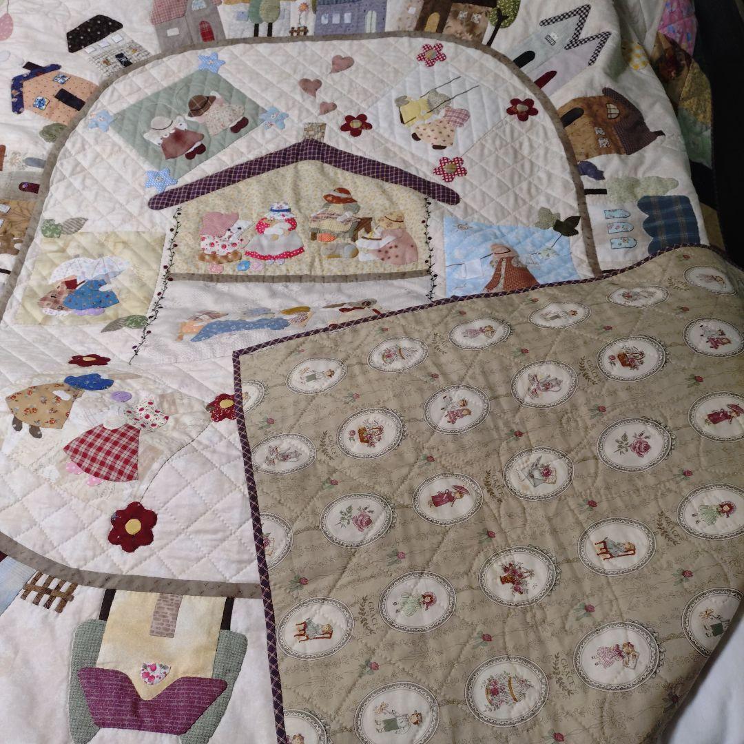 ハンドメイド　パッチワークベッドカバー