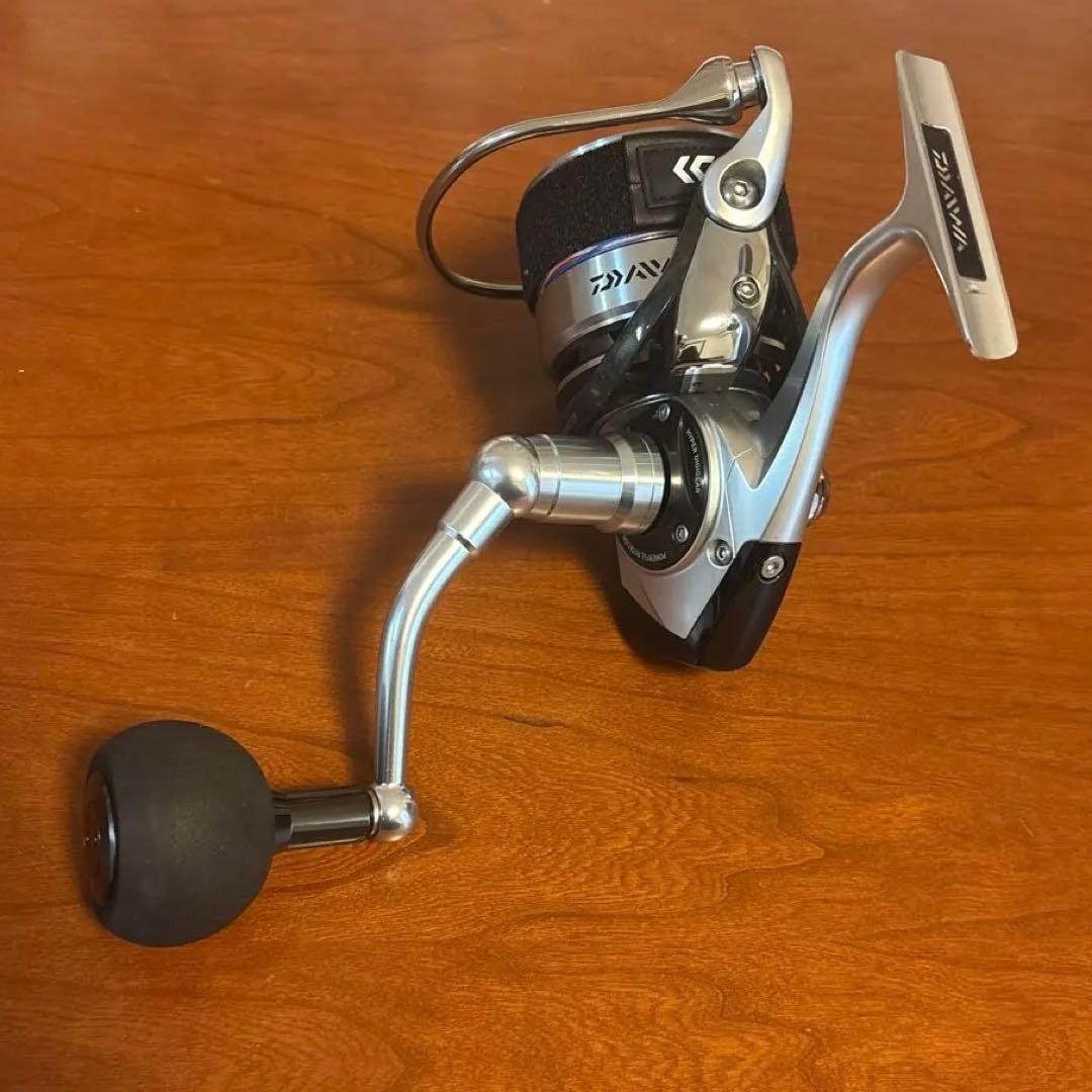 Daiwa スピニングリール 12キャタリナ　5000 （袋あり）
