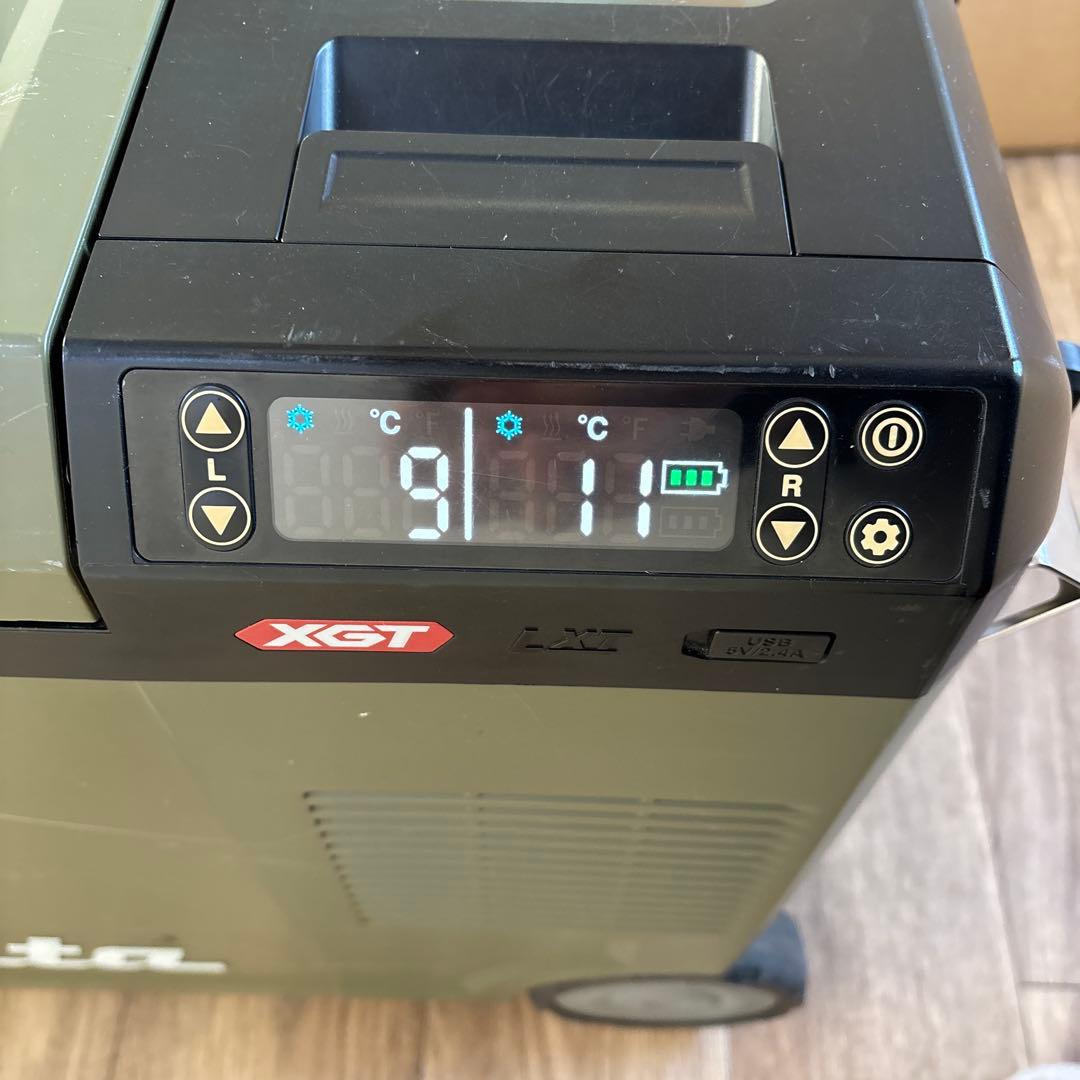 Makita 充電式保冷庫 CW004G 29L