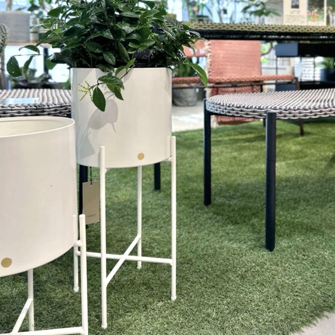 【未使用】Hubschヒュプシュ 鉢カバー プランタースタンド 白 φ25