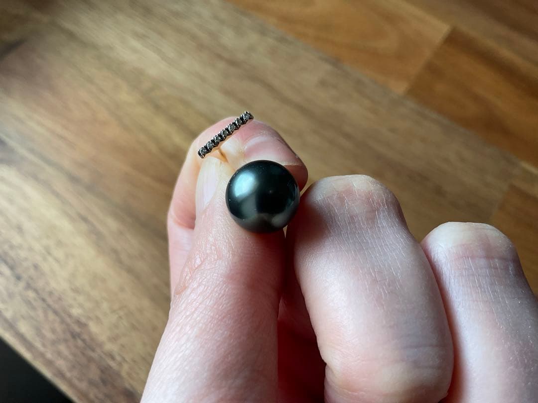 Hirotaka ブラックパール ショートバーピアス