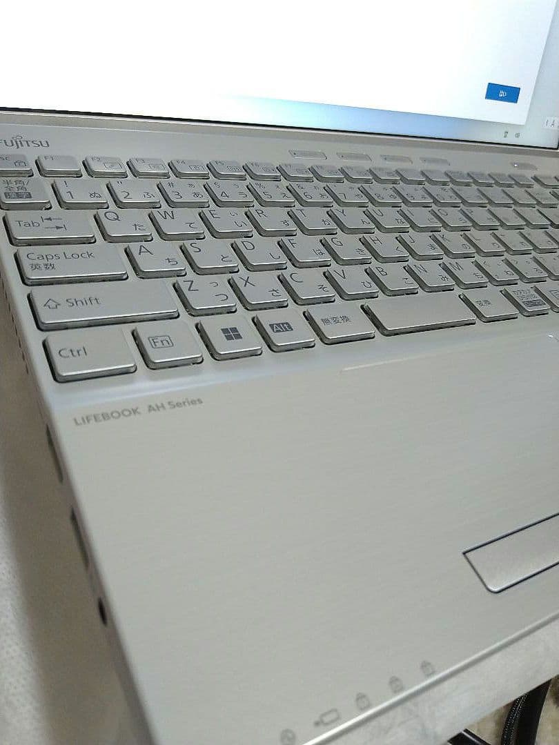 ひまわり 富士通 LIFEBOOK FMV A53G2S