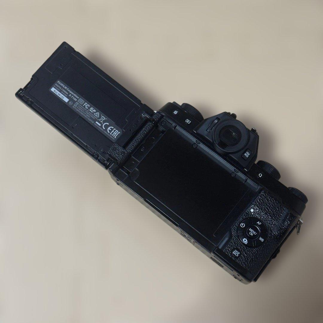 y*y様 FUJIFILM X-T100黒 Viltrox ＋ 7Artisan