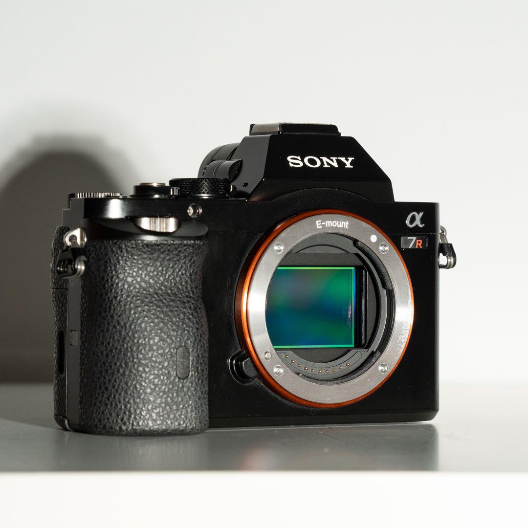 SONY 初代 α7R 3640万画素 ミラーレス一眼　シャッター数8493回