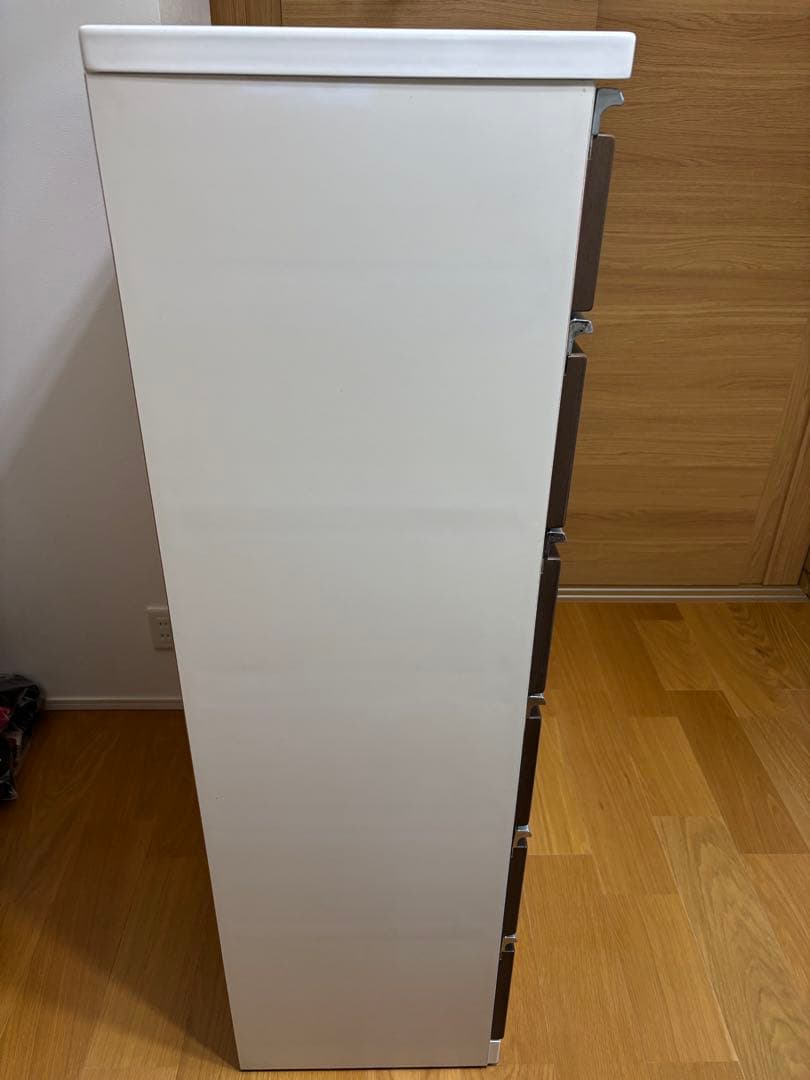 ニトリ　ブラウン木製チェスト 7引き出し ガラス窓付き